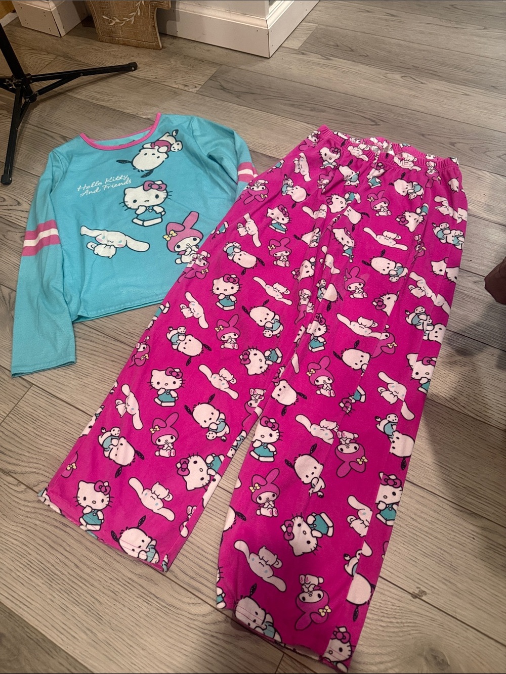 Hello Kitty Kids Pajama Set - Pink & Teal